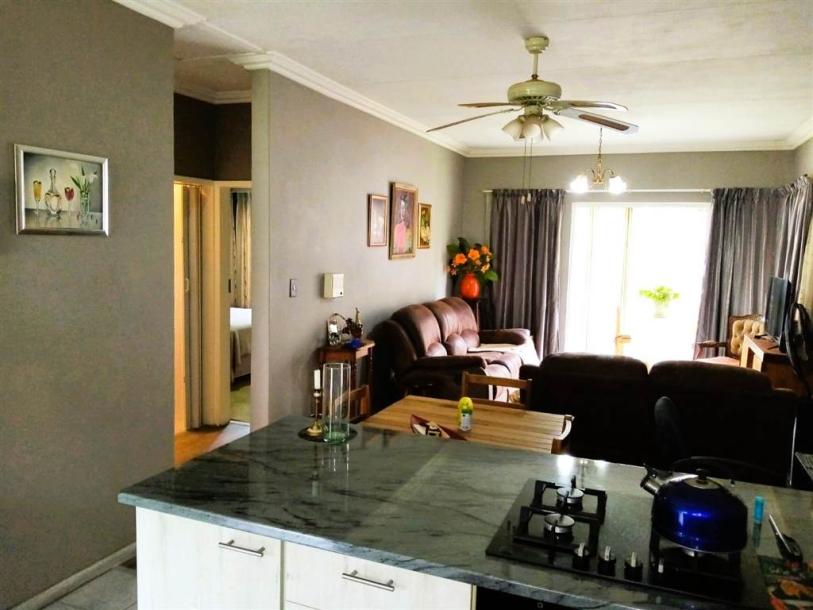 2 Bedroom Townhouse in Parys-5
