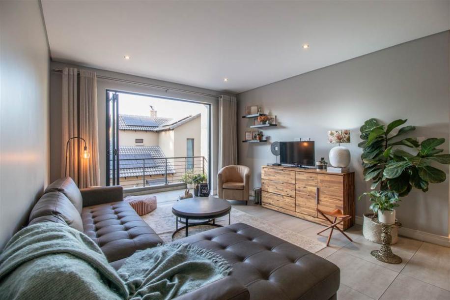 2 Bedroom Cluster in Menlo Park-4