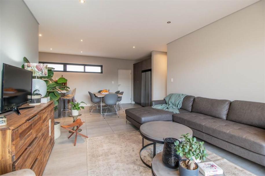 2 Bedroom Cluster in Menlo Park-7