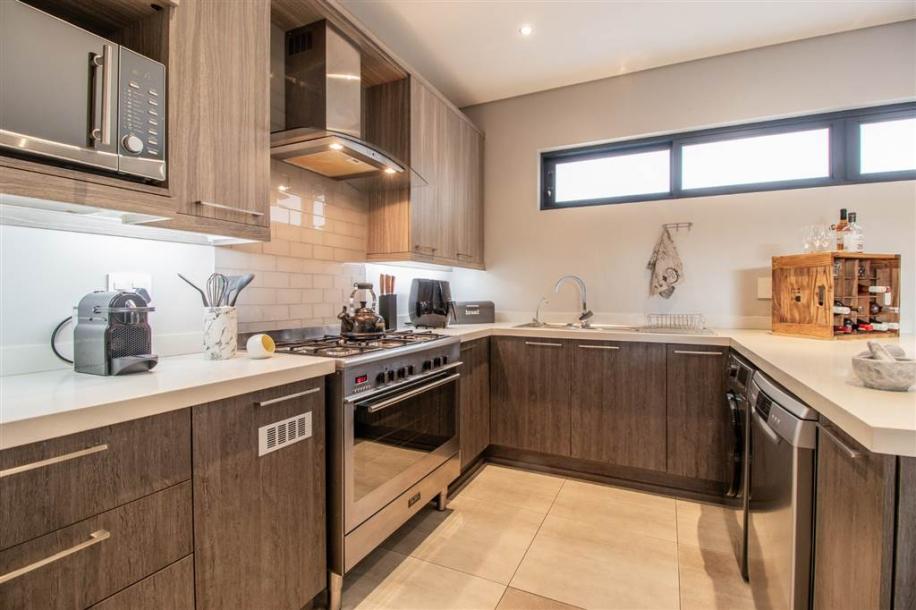 2 Bedroom Cluster in Menlo Park-8