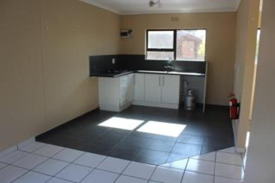 1 Bedroom Apartment / Flat to Rent in Duncanville-2
