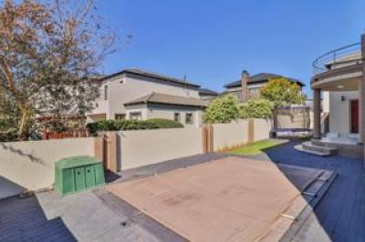 6 Bedroom House for Sale in Blue Valley Golf Estate-20