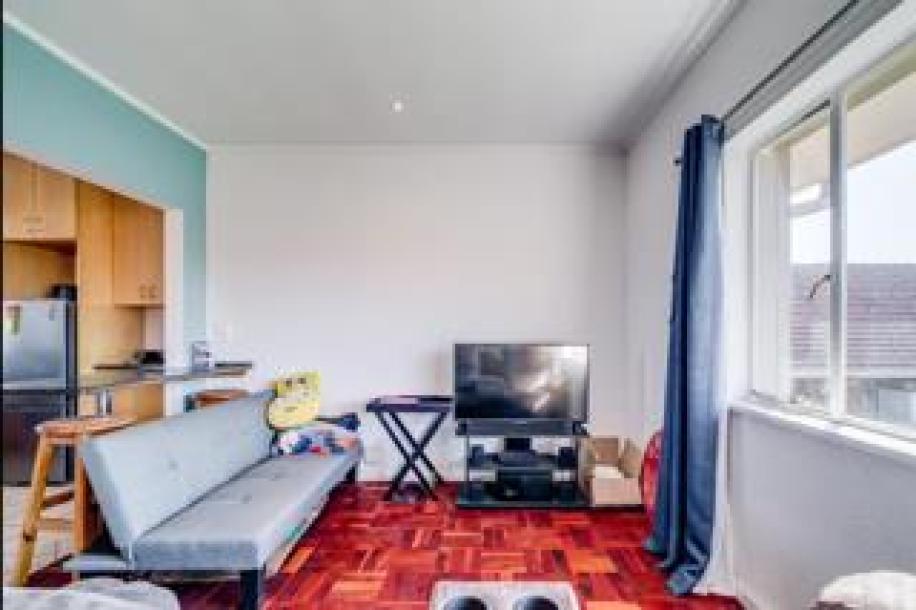 1 Bedroom Apartment / Flat for Sale in Pinelands-15