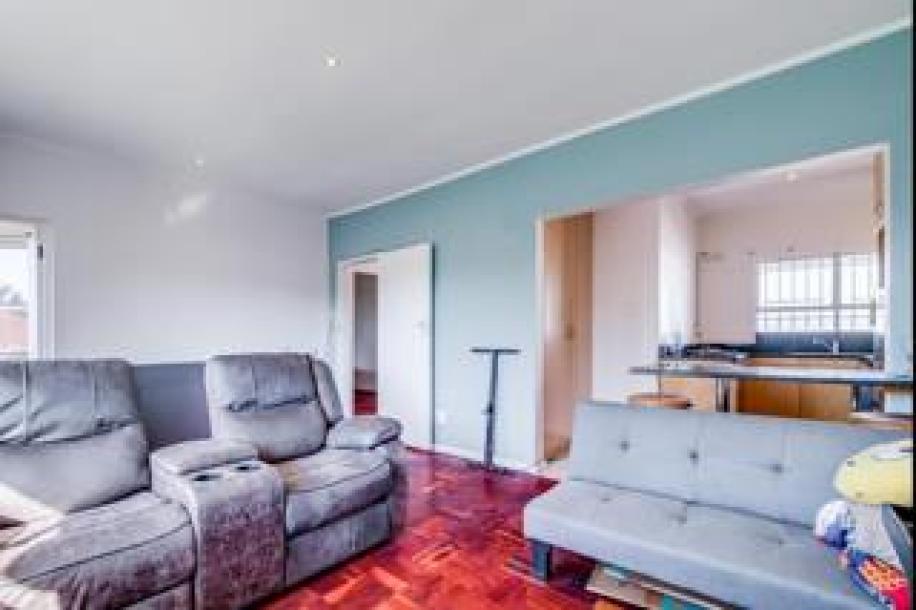 1 Bedroom Apartment / Flat for Sale in Pinelands-2