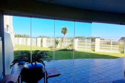 3 Bedroom Apartment / Flat for Sale in Uvongo-16
