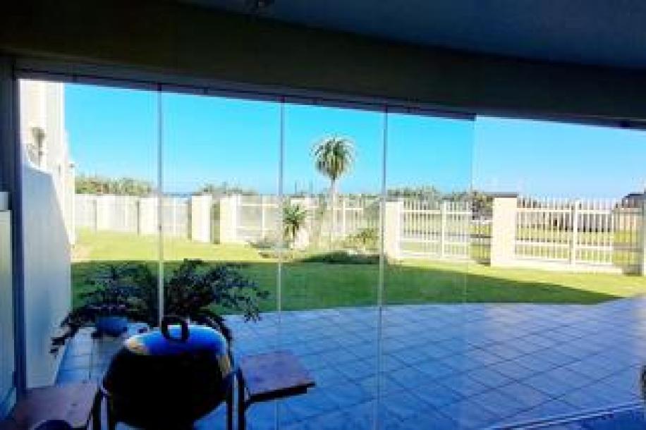 3 Bedroom Apartment / Flat for Sale in Uvongo-16