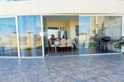 3 Bedroom Apartment / Flat for Sale in Uvongo-2