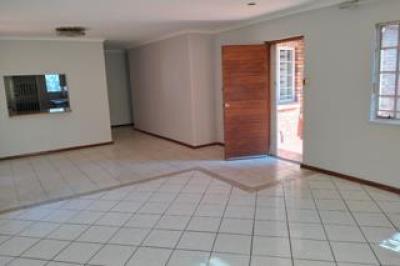 3 Bedroom Townhouse for Sale in Ridgeway