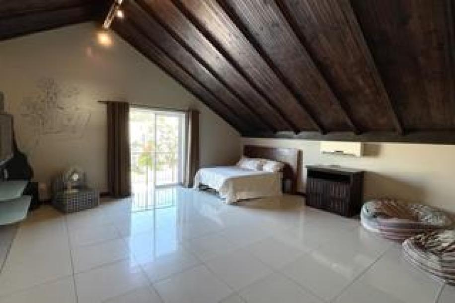 4 Bedroom House for Sale in Shelly Beach-16