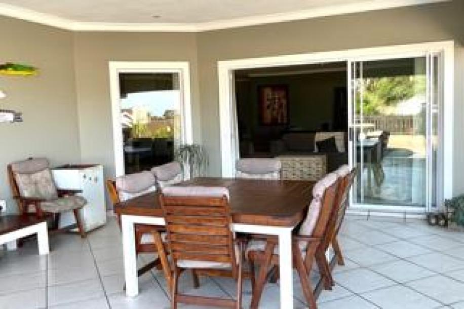 4 Bedroom House for Sale in Shelly Beach-4