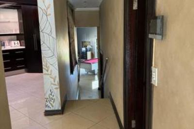 5 Bedroom House for Sale in Winchester Hills