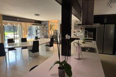 5 Bedroom House for Sale in Winchester Hills