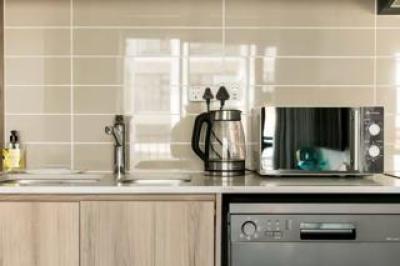 1 Bedroom Apartment / Flat to Rent in Linbro Park-2