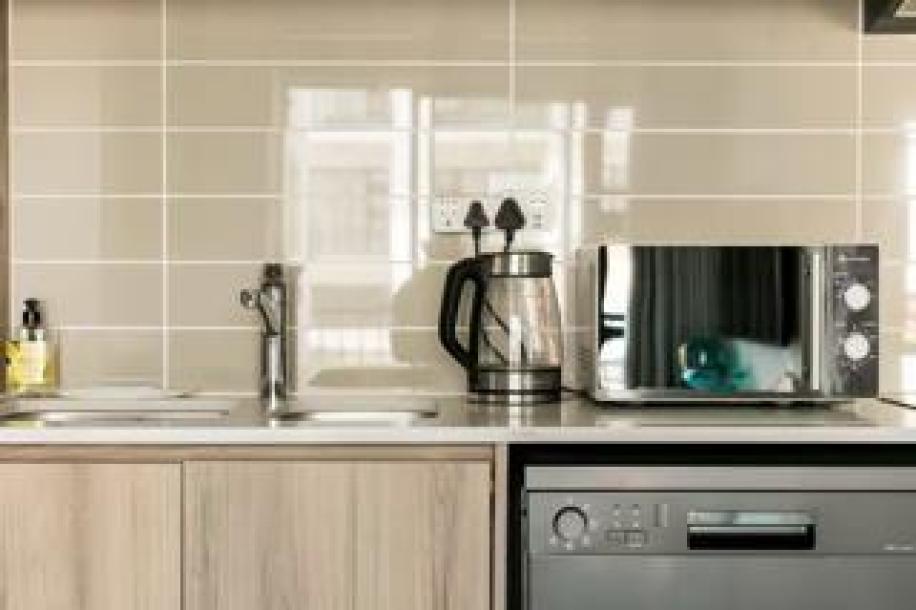 1 Bedroom Apartment / Flat to Rent in Linbro Park-2