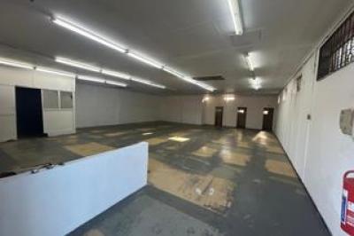Commercial Property to Rent in Greenhills-4