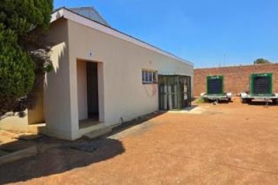 Industrial Property to Rent in Uraniaville-5