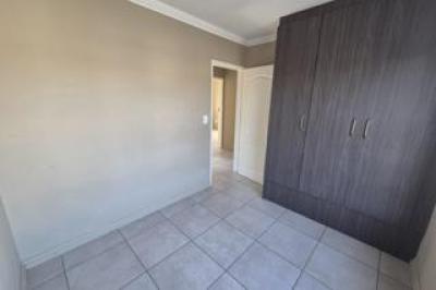 3 Bedroom Townhouse to Rent in Amberfield Valley-18