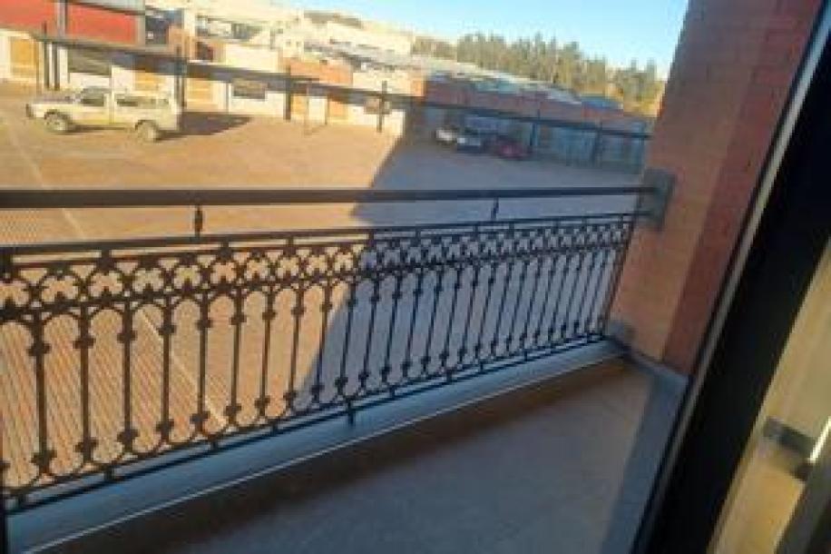 Apartment / Flat to Rent in Corridor Hill-10