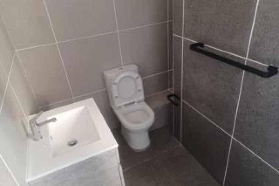 Apartment / Flat to Rent in Corridor Hill-11