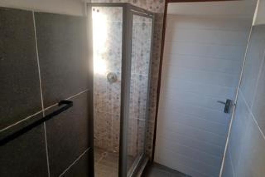 Apartment / Flat to Rent in Corridor Hill-12