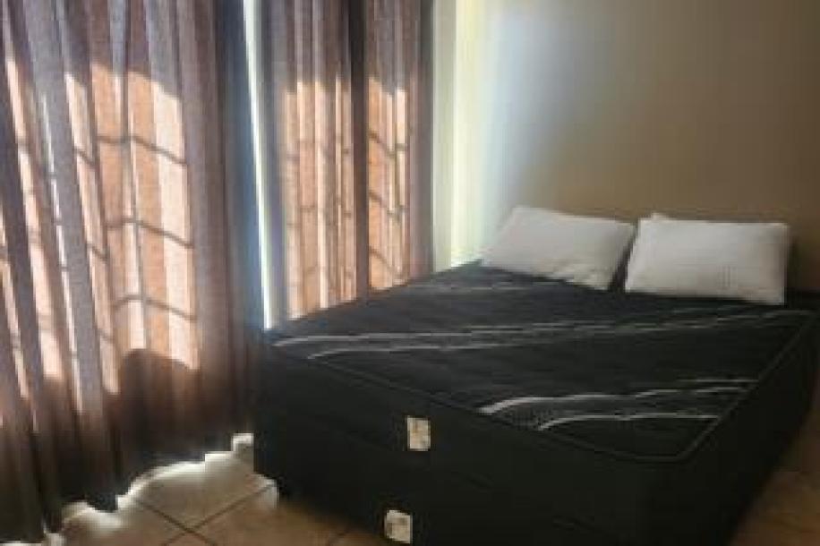 3 Bedroom Apartment / Flat to Rent in Die Heuwel-7