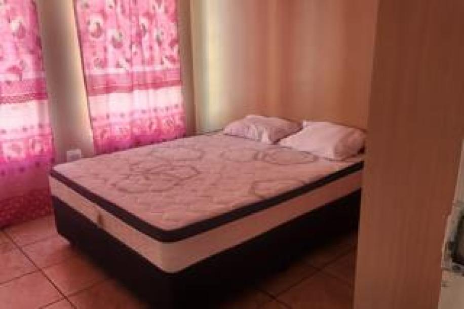 3 Bedroom Apartment / Flat to Rent in Die Heuwel-8