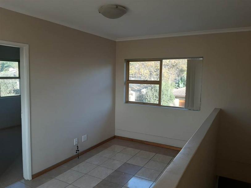 2 Bedroom Apartment in Eversdal-2