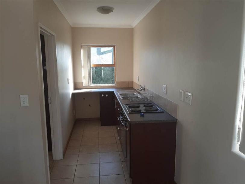 2 Bedroom Apartment in Eversdal-4