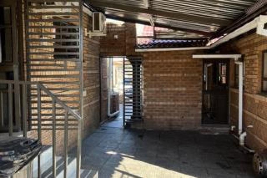 Commercial Property to Rent in Die Heuwel Ext 2-14