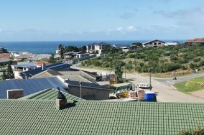 2 Bedroom Apartment / Flat to Rent in Dana Bay-1