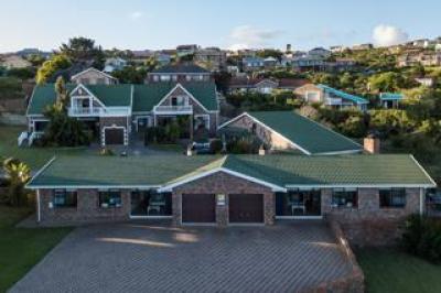 2 Bedroom Apartment / Flat to Rent in Dana Bay-2