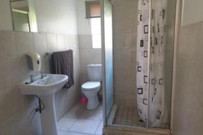 3 Bedroom Apartment / Flat to Rent in Die Heuwel Ext 1-4