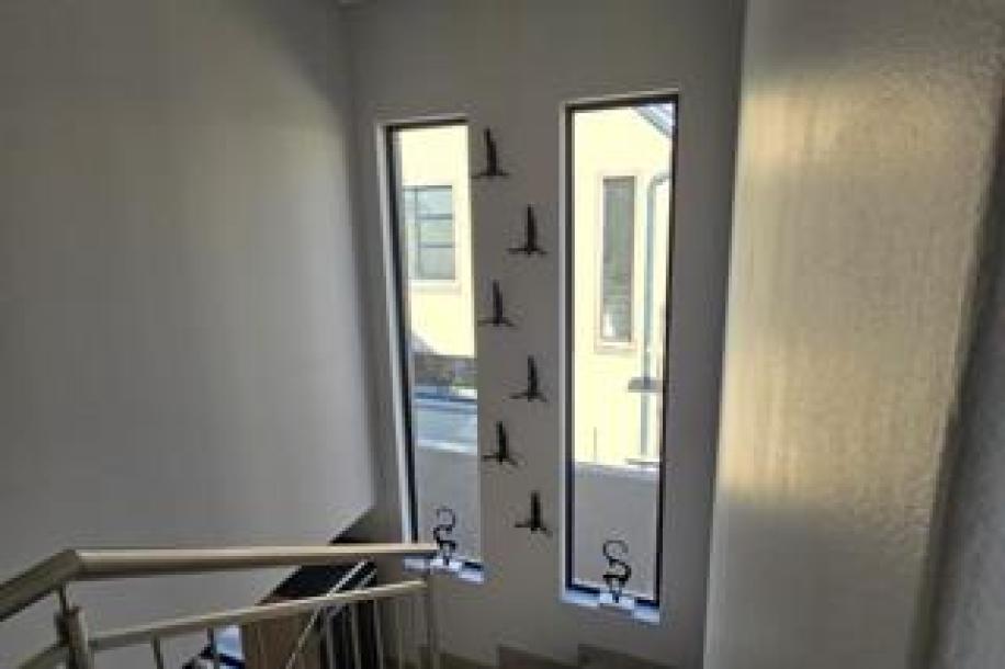 3 Bedroom Townhouse to Rent in Heron Banks Golf Estate-4