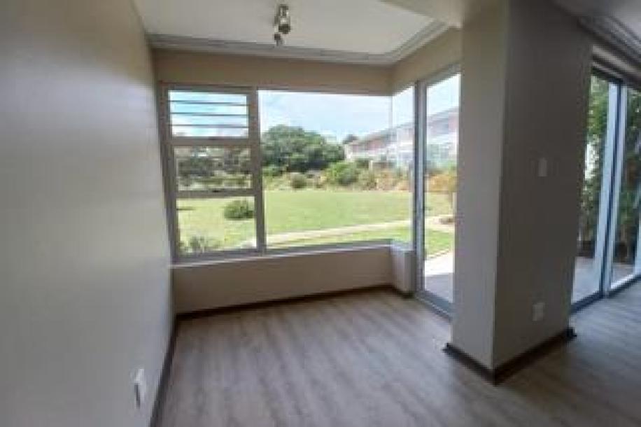 3 Bedroom Townhouse to Rent in Humewood-3