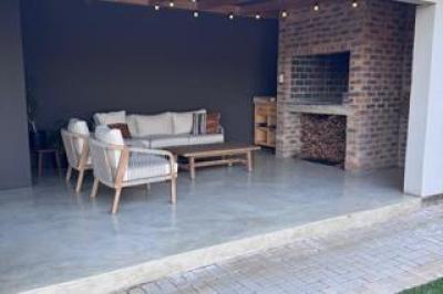 4 Bedroom House for Sale in Erasmus Park-11