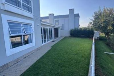 4 Bedroom House for Sale in Erasmus Park-12
