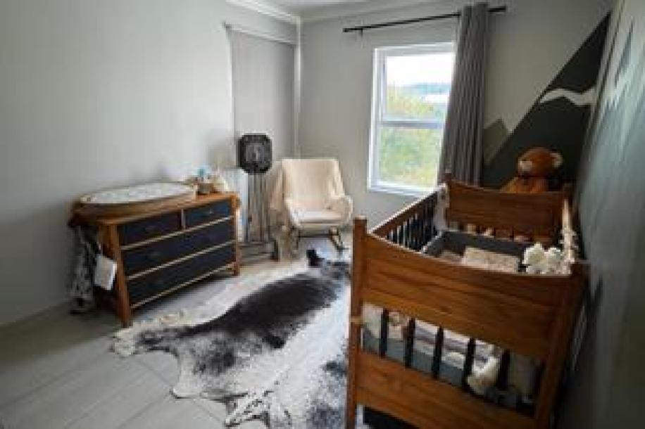 4 Bedroom House for Sale in Erasmus Park-19