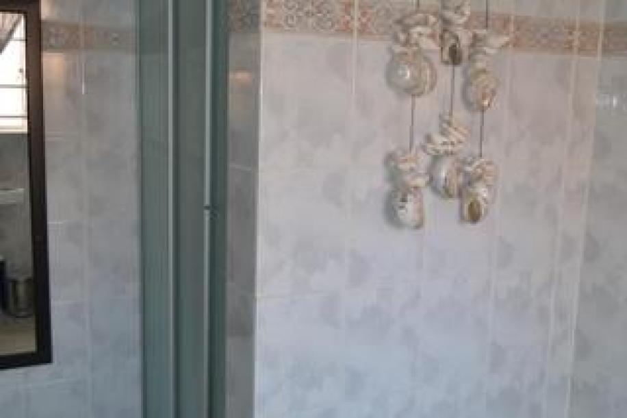 2 Bedroom Townhouse for Sale in Faerie Glen-17