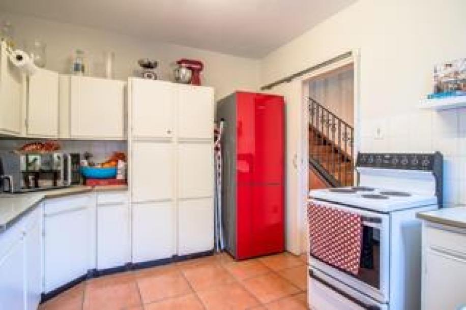 2 Bedroom Townhouse for Sale in Constantia Park-11