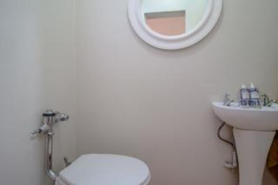 2 Bedroom Townhouse for Sale in Constantia Park-13