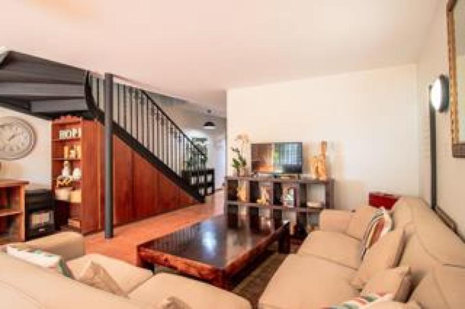 2 Bedroom Townhouse for Sale in Constantia Park-4