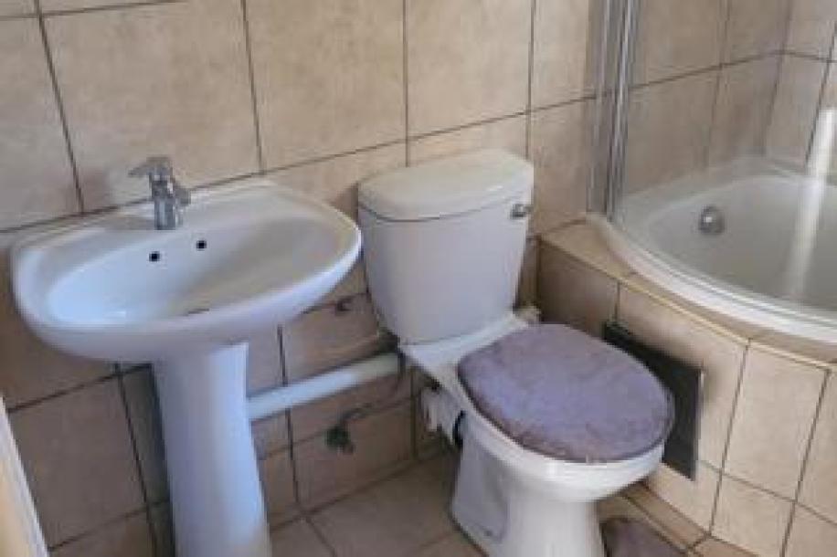 2 Bedroom Apartment / Flat for Sale in Olympus Heights Estate-10