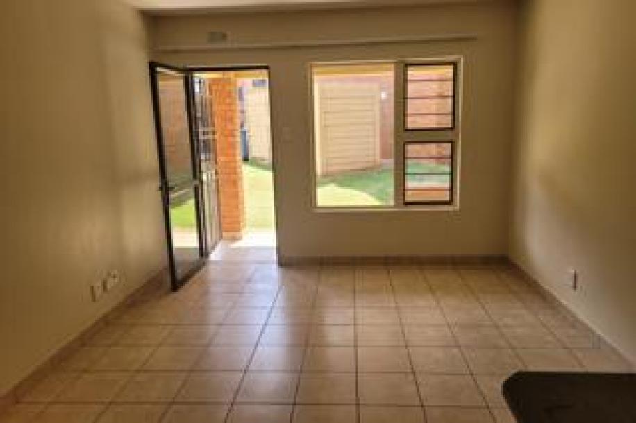 2 Bedroom Apartment / Flat for Sale in Olympus Heights Estate-6
