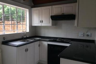 2 Bedroom Townhouse for Sale in Wapadrand-10