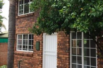 2 Bedroom Townhouse for Sale in Wapadrand-4