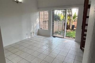 2 Bedroom Townhouse for Sale in Wapadrand-5