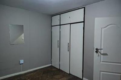 3 Bedroom Apartment / Flat for Sale in Sunnyside-11