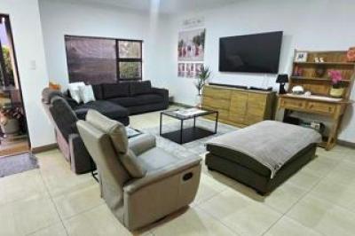 3 Bedroom House for Sale in Heron Banks Golf Estate-13