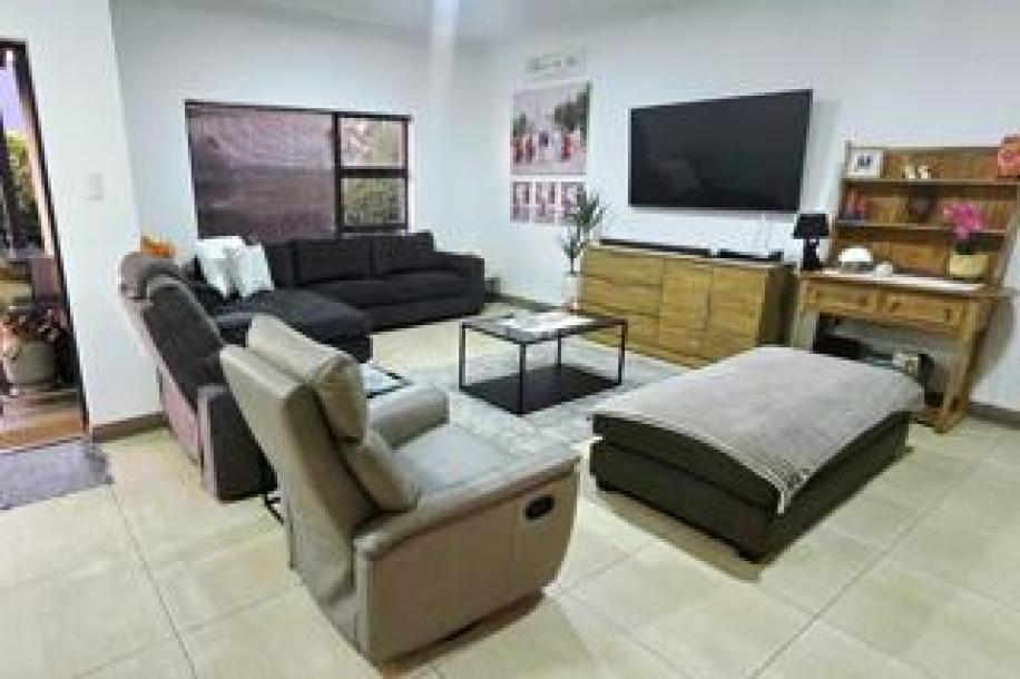 3 Bedroom House for Sale in Heron Banks Golf Estate-13