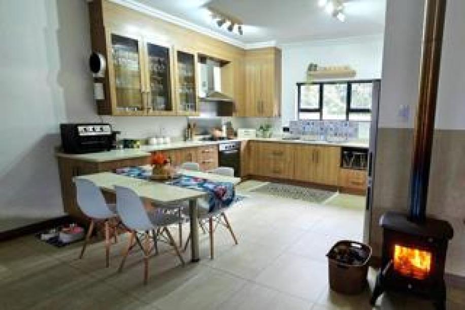 3 Bedroom House for Sale in Heron Banks Golf Estate-15